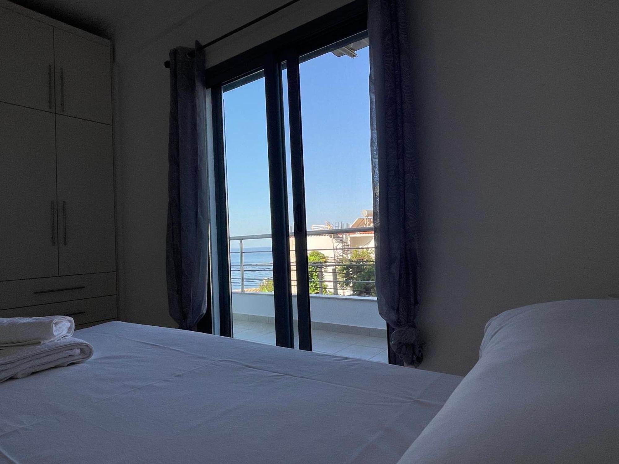 Tasos Rooms Химара Экстерьер фото