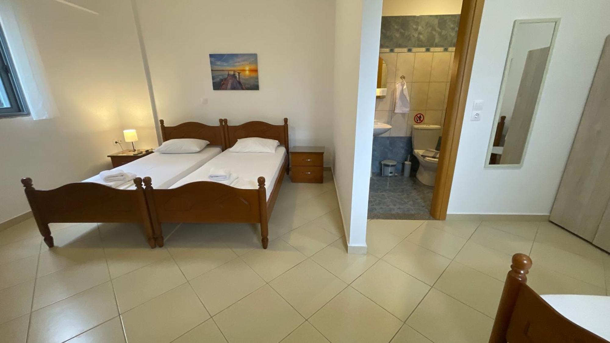 Tasos Rooms Химара Экстерьер фото