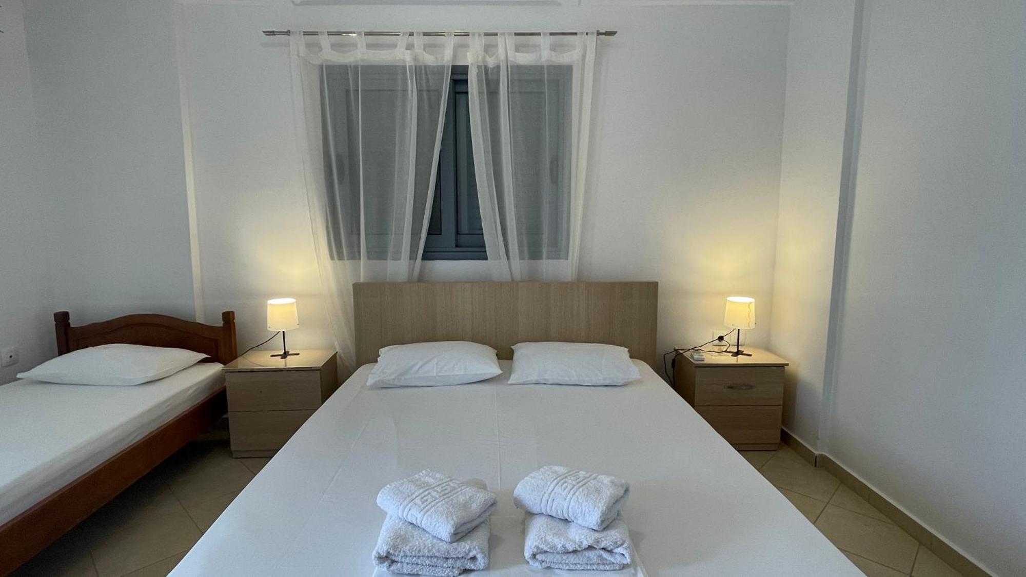 Tasos Rooms Химара Экстерьер фото